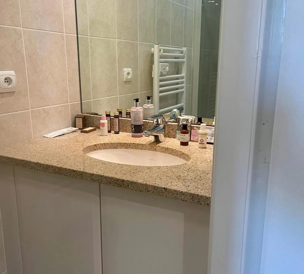 Apartamento Front Sea Luxury Cagnes-sur-Mer 0*,  Francia